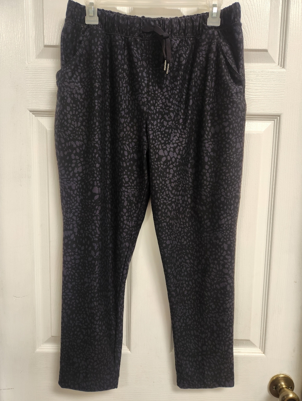 Scorpio Sol Black & Gray Printed Jogger Pants